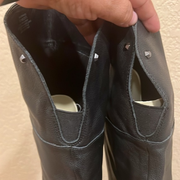 Vince Camuto Jorshie2 Wide Calf Tall Black Leather Boots Size 7M (EU 37.5) - Picture 12 of 15